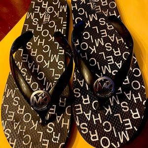 Micheal Kors FlipFlop